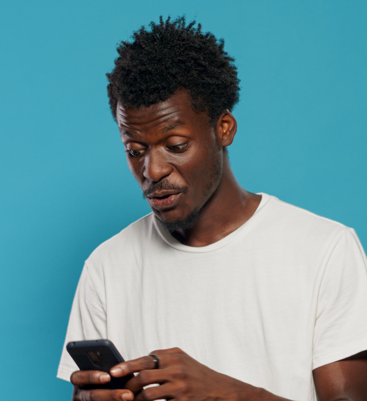 ZaiLearn student learning English and website design ZaiLearn platform for beginners in English and web design